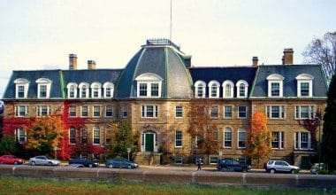 new-brunswick-university-international-scholarships-canada