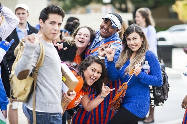 university-texas-arlington-scholarships