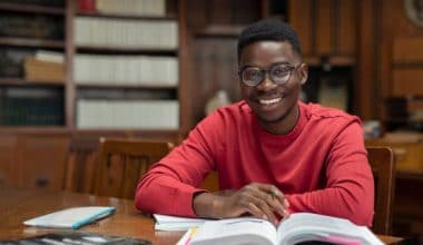 books-for-Africa-scholarship