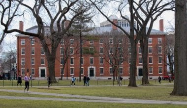 Harvard University Scholarships