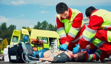 how-to-become-an-emt