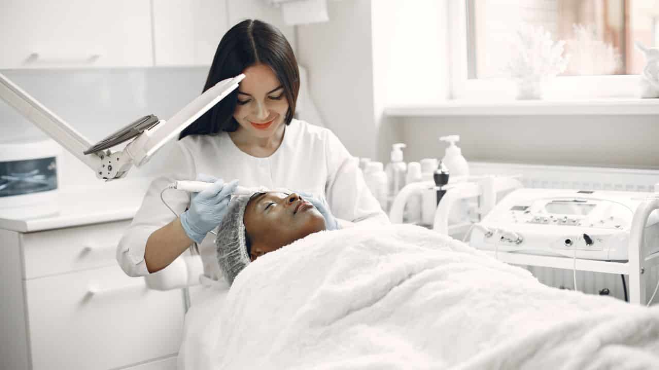 esthetician-schools-in-california