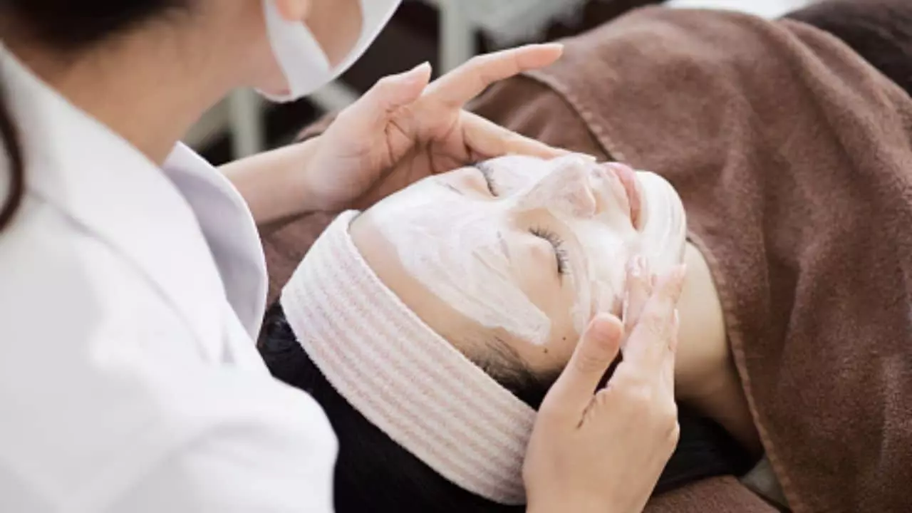 Esthetician-Schools-Online