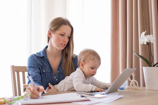 Best Laptops for Moms