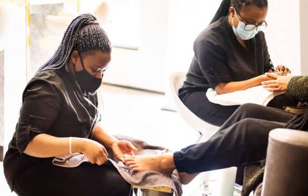 best nail tech schools in Arizona in 2022